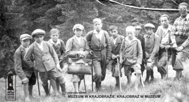 Prosto na Krzywoń. Spacer z cyklu „Śladami pierwszych znakarzy”